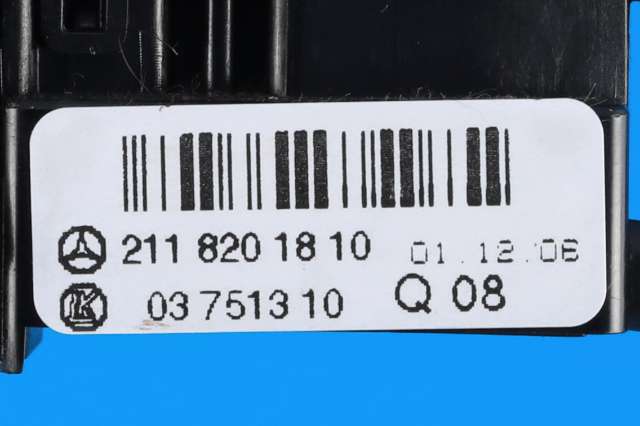 Bryter cruise control til Mercedes CLS 2004-2010 (C219) (C219) (MERCEDES|211 820 18 10|)