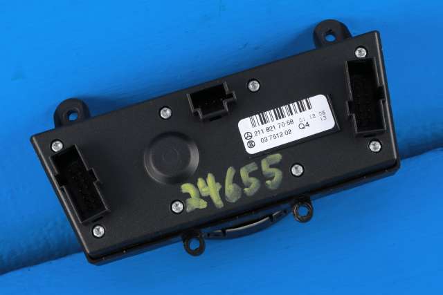 Bryter diverse til Mercedes CLS 2004-2010 (C219) (C219) (MERCEDES|211 821 70 58|)