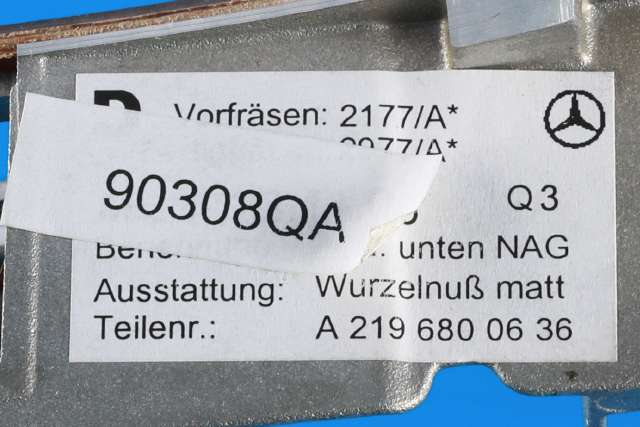 Dashbord diverse til Mercedes CLS 2004-2010 (C219) (C219) (MERCEDES|A 219 680 06 36|)