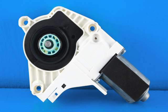 Ruteheis, kun motor, venstre foran til Audi A4 2007-2014 (Type IV) (B8) (B8) (VAG|8K0 959 801 A|)