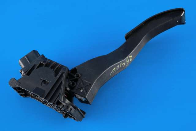 Pedal gass til VW Golf VII 2012-2017 (Fase 1)  (HELLA|6PV 010 621-01|5Q1 723 503 F|)