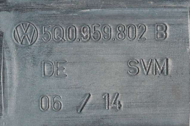 Ruteheis, kun motor, høyre bak til VW Golf VII 2012-2017 (Fase 1)  (VAG|5Q0 959 802 B|)