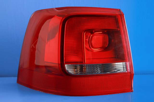 Baklykt venstre ytre til VW Sharan, 2010-->> (Type II)  (VAG|7N0 945 095 G)