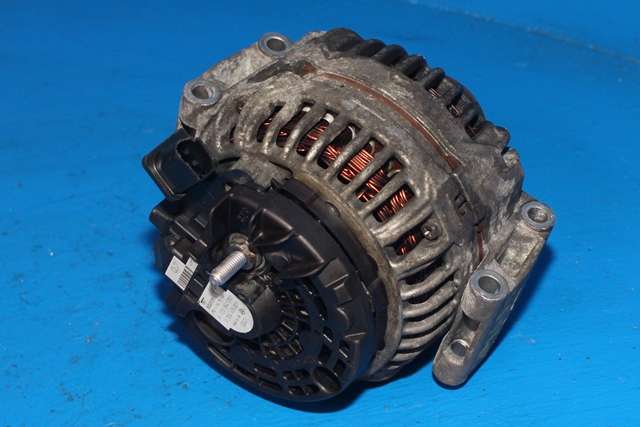 Dynamo til Mercedes CLS 2004-2010 (C219) (C219) (BOSCH|0 124 625 023|A 272 154 01 02. 14 VOLT - 180 AMP|)