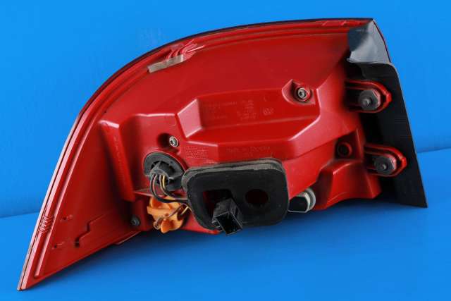 Baklykt høyre ytre til VW Passat 2011-2015 (B7) (B7) (VAG|3AF 945 208 B|)