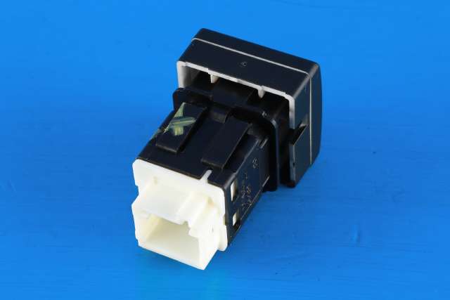 Bryter diverse til Peugeot Partner 2015-2019 (Type II, Fase 2)  (PEUGEOT|96 583098 XT|)
