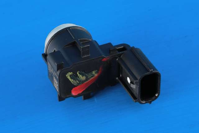 Parkeringssensor foran til Honda e:Ny1 2023-->>  (HONDA|39680-T24-P010|)