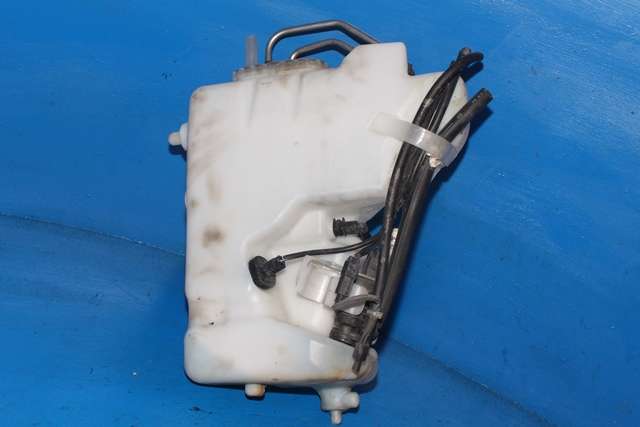 Spylertank foran til Mercedes E-Klasse 2002-2006 (Fase 1) (W211) (W211) (MERCEDES|211 860 01 06|)