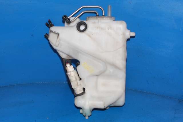 Spylertank foran til Mercedes E-Klasse 2002-2006 (Fase 1) (W211) (W211) (MERCEDES|211 860 01 06|)