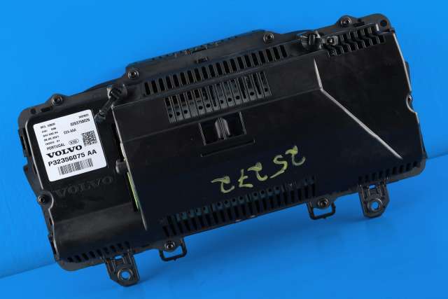 Instrumentpanel til Volvo XC40 2018-2024  (VOLVO|32356075 AA|)