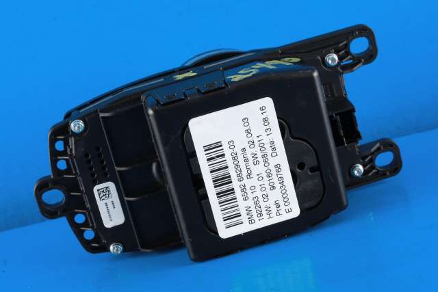 Bilstereo navigasjon betjeningspanel til BMW X5 2013-2018 (F15) (F15) (BMW|65.82-6 829 082|)