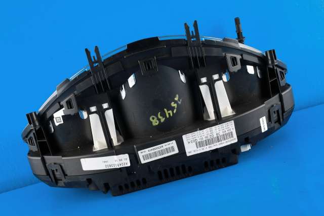 Instrumentpanel til Mercedes C-Klasse 2007-2011 (Fase 1) (W204) (W204) (MERCEDES|A 204 900 38 02|)