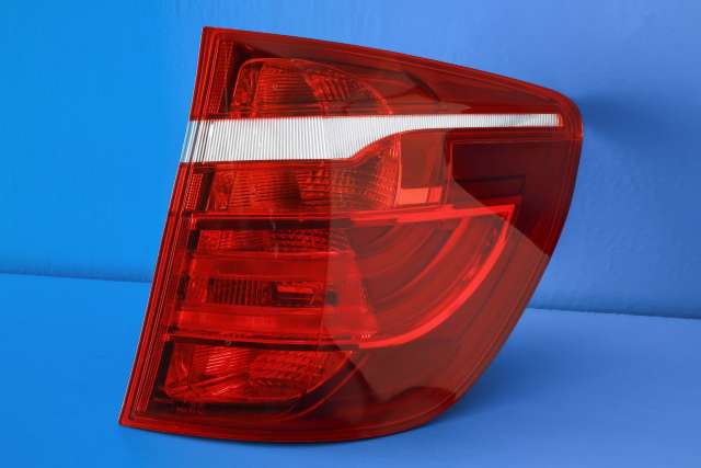Baklykt høyre ytre til BMW X3, 2010-2017 (F25) (F25) (BMW|7 213 312)