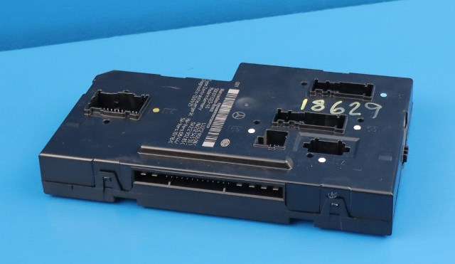 Styreenhet (SAM - Signal Acquisition Module) til Mercedes E-Klasse, 2009-2013 (Fase 1) (W212) (W212) (HELLA|5DK 011 023-40)