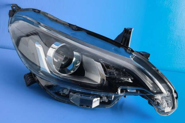 Frontlykt høyre halogen til Mopedbil Ligier JS50, 2015-2024 (Type I)  (VALEO|90144086)