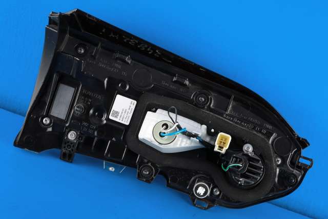 Baklykt høyre indre til Toyota RAV4 2019-->> (Type V)  (TOYOTA|81580-42151|)