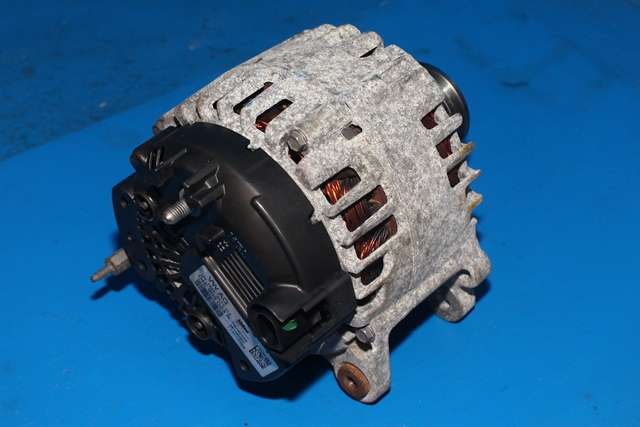 Dynamo til VW Golf VII 2012-2017 (Fase 1)  (VALEO|TG14C049|04E 903 023 K. 14 VOLT - 140 AMP.|)
