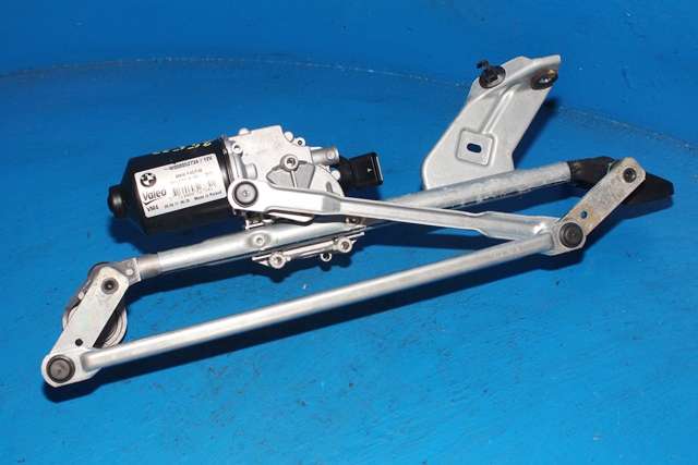 Viskermotor frontrute komplett m/overføring til BMW 2-Serie, Active/Gran Tourer 2014-->> (F45/F46) (F45/F46) (BMW|7 301 043|)