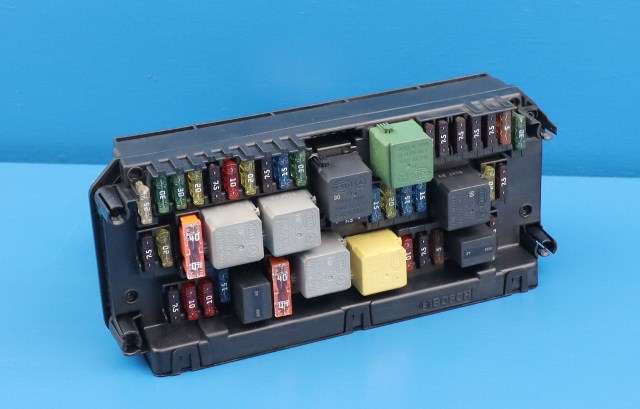 Styreenhet (SAM - Signal Acquisition Module) til Mercedes E-Klasse 2013-2016 (Fase 2) (W212) (W212) (MERCEDES|A 212 900 26 27|)