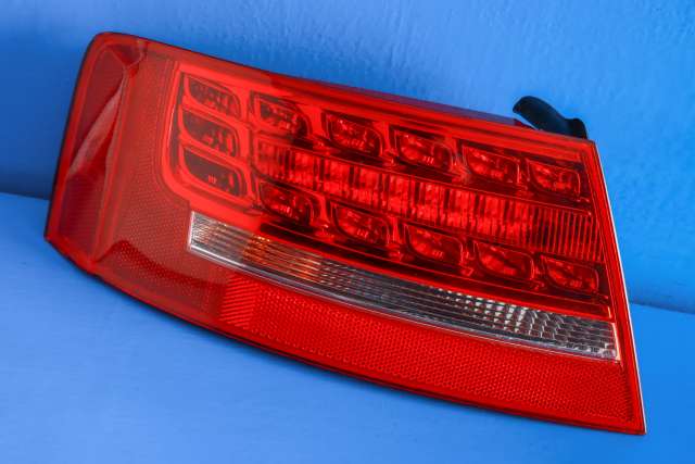 Baklykt venstre ytre til Audi A5, 2007-2016 (Type I)  (VAG|8T8 945 095 D)