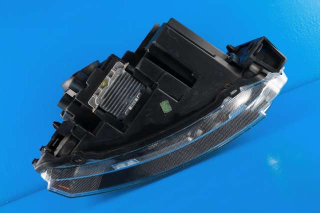 Frontlykt venstre xenon til Land Rover Discovery 2009-2017 (Type IV) (LAND ROVER|AH22-13W030-MC|)