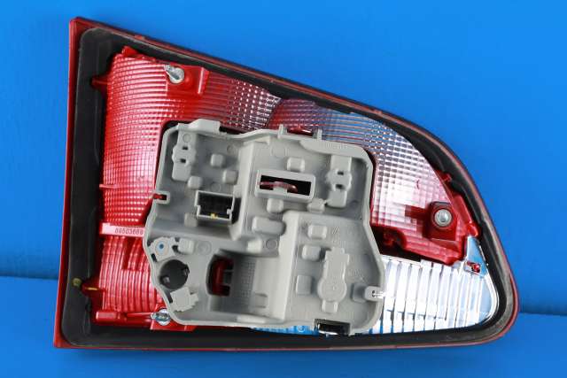 Baklykt høyre indre til VW Sharan 2010-->> (Type II)  (VAG|7N0 945 094 K|)