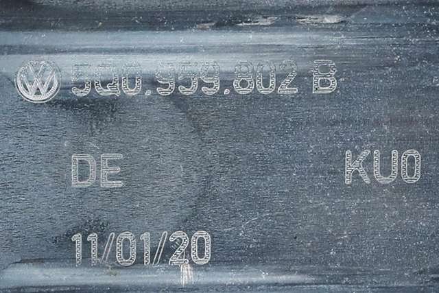 Ruteheis høyre foran til Škoda Octavia 2017-2020 (Type III, Fase 2)  (VAG|5E0 837 462 B|5Q0 959 802 B|)