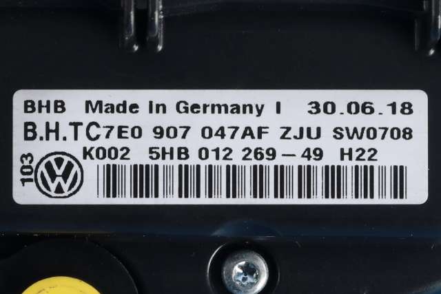 Varmeapparat betjening til VW Transporter / Caravelle 2015-2019 (T6) (T6) (HELLA|5HB 012 269-49|7E0 907 047 AF|)