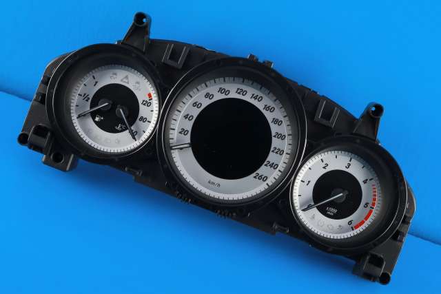 Instrumentpanel til Mercedes C-Klasse 2011-2014 (Fase 2) (W204) (W204) (MERCEDES|A 204 900 41 08|)