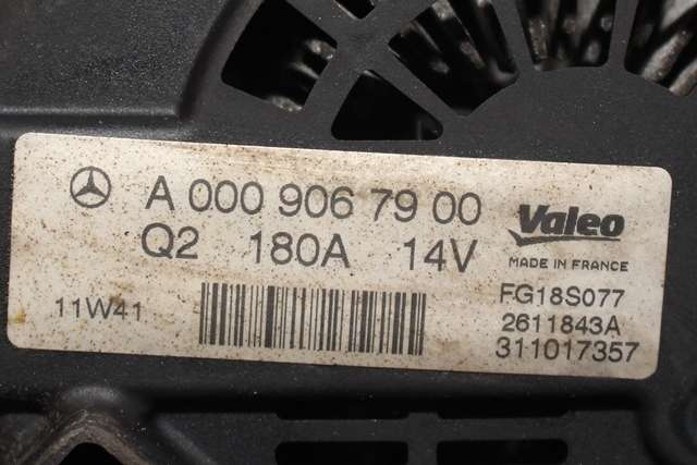 Dynamo diesel til Mercedes C-Klasse 2011-2014 (Fase 2) (W204) (W204) (VALEO|FG18S077|A 000 906 79 00. 14 VOLT - 180 AMP.|)
