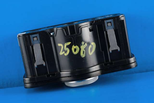 Bryter lys til Mercedes Sprinter 2018-->> (907/910) (907/910) (MERCEDES|A 907 905 37 02|)