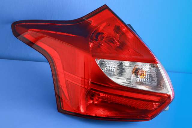 Baklykt venstre til Ford Focus, 2011-2014 (Type III, Fase 1)  