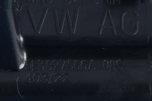 Bakluke/bakdør håndtak til VW ID.4 2020-->>  (VAG|5E3 827 566 A|)