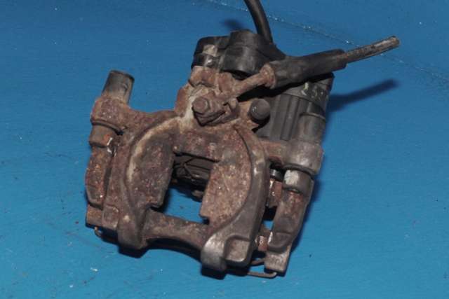 Bremsecaliper venstre bak, elektrisk til VW Golf VII, 2012-2017 (Fase 1)  (VAG|5Q0 615 405 AM)