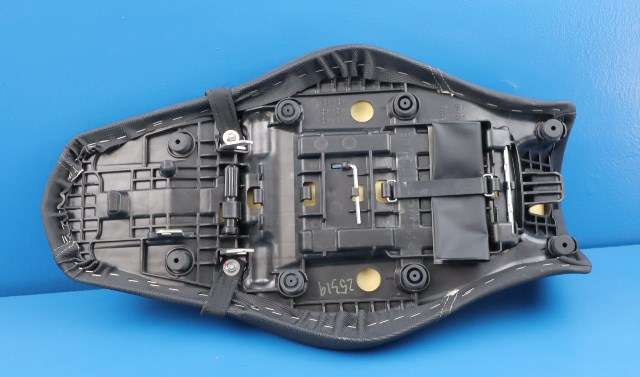 MC, Sal/sete til MC Yamaha MT-09 2021-2023 (Naked) (Naked) 