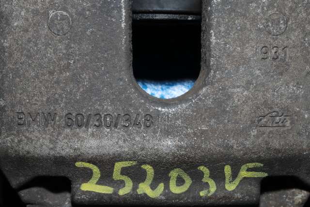 Bremsecaliper venstre foran til BMW 5-Serie 2010-2017 (F10/F11) (F10/F11)