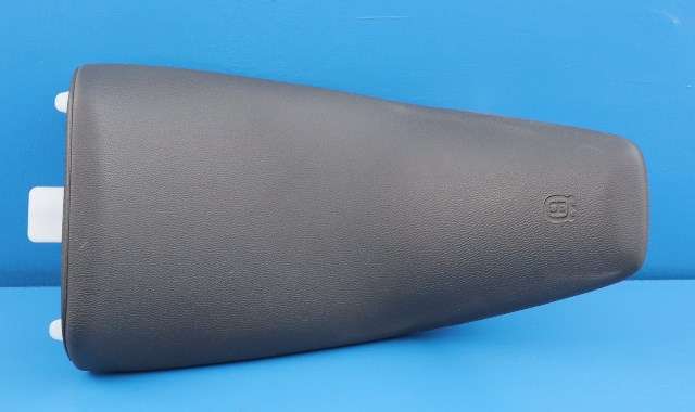 MC, Sal/sete, fremre til MC Husqvarna Svartpilen 125 0-->>