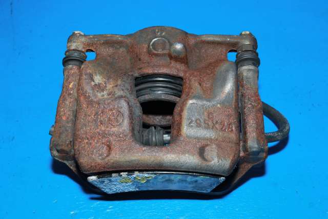 Bremsecaliper venstre foran til Mercedes GLA, 2014-2020 (X156) (X156) 