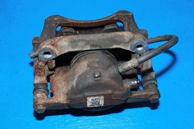 Bremsecaliper venstre foran til Mercedes GLA 2014-2020 (X156) (X156) 