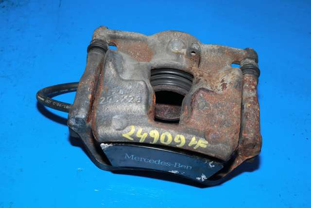 Bremsecaliper høyre foran til Mercedes GLA, 2014-2020 (X156) (X156) 
