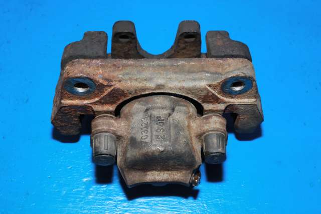 Bremsecaliper høyre foran til BMW X3 2010-2017 (F25) (F25) 