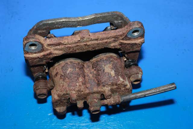 Bremsecaliper venstre foran til Mitsubishi Outlander 2015-->> (Type III, Fase 2)