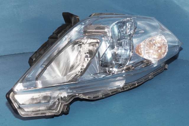 Frontlykt høyre halogen til Nissan Leaf, 2011-2017 (Type I)  (NISSAN|26010-3NA3C)