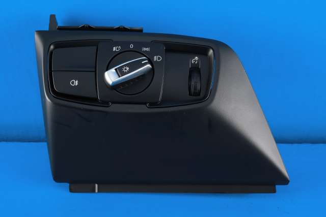 Bryter lys til BMW i3 2013-2022 (BMW|9 865 812|)