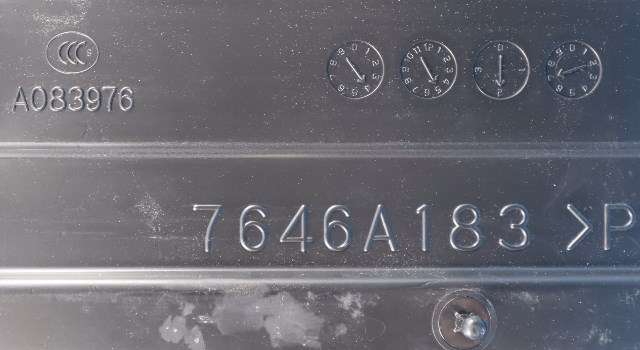 Bagasjerom teppe/gulvplate til Mitsubishi Outlander 2012-2015 (Type III, Fase 1)  (MITSUBISHI|7646A183|)