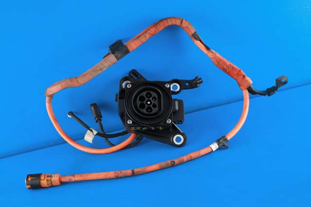Batterilader inntak/luke til BMW 5-Serie, 2017-->> (G30/G31) (G30/G31)