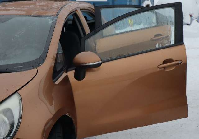 Dør venstre foran til Kia Rio, 2011-2017 Type III  