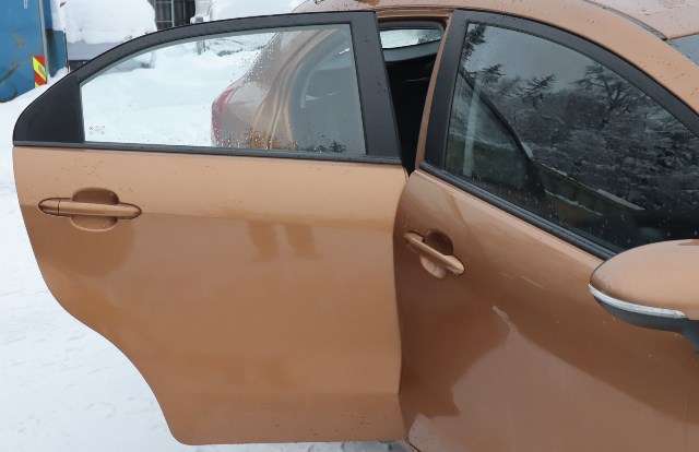Dør høyre bak til Kia Rio, 2011-2017 Type III  