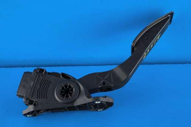 Pedal gass til Suzuki SX4 S-CROSS 2013-->> (Type II) (HELLA|6PV 009 074-09|49400-68L51|)
