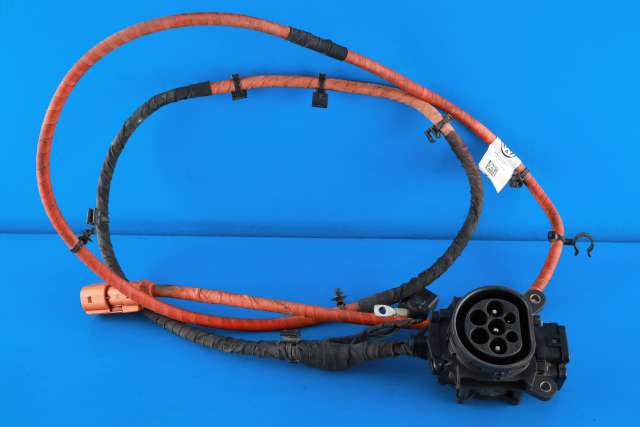 Batterilader inntak/luke til Audi A3, 2016-2020 (Type III, Fase 2)  (VAG|8V0 971 509 H)